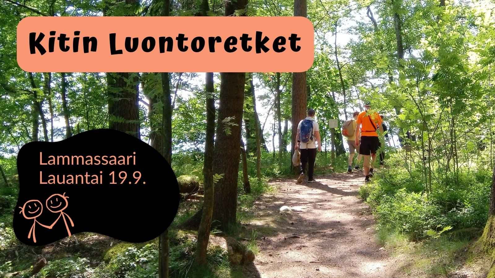 Kitin luontoretket nuorille. Nuoria kävelemässä kesäisen vihreässä luonnossa.