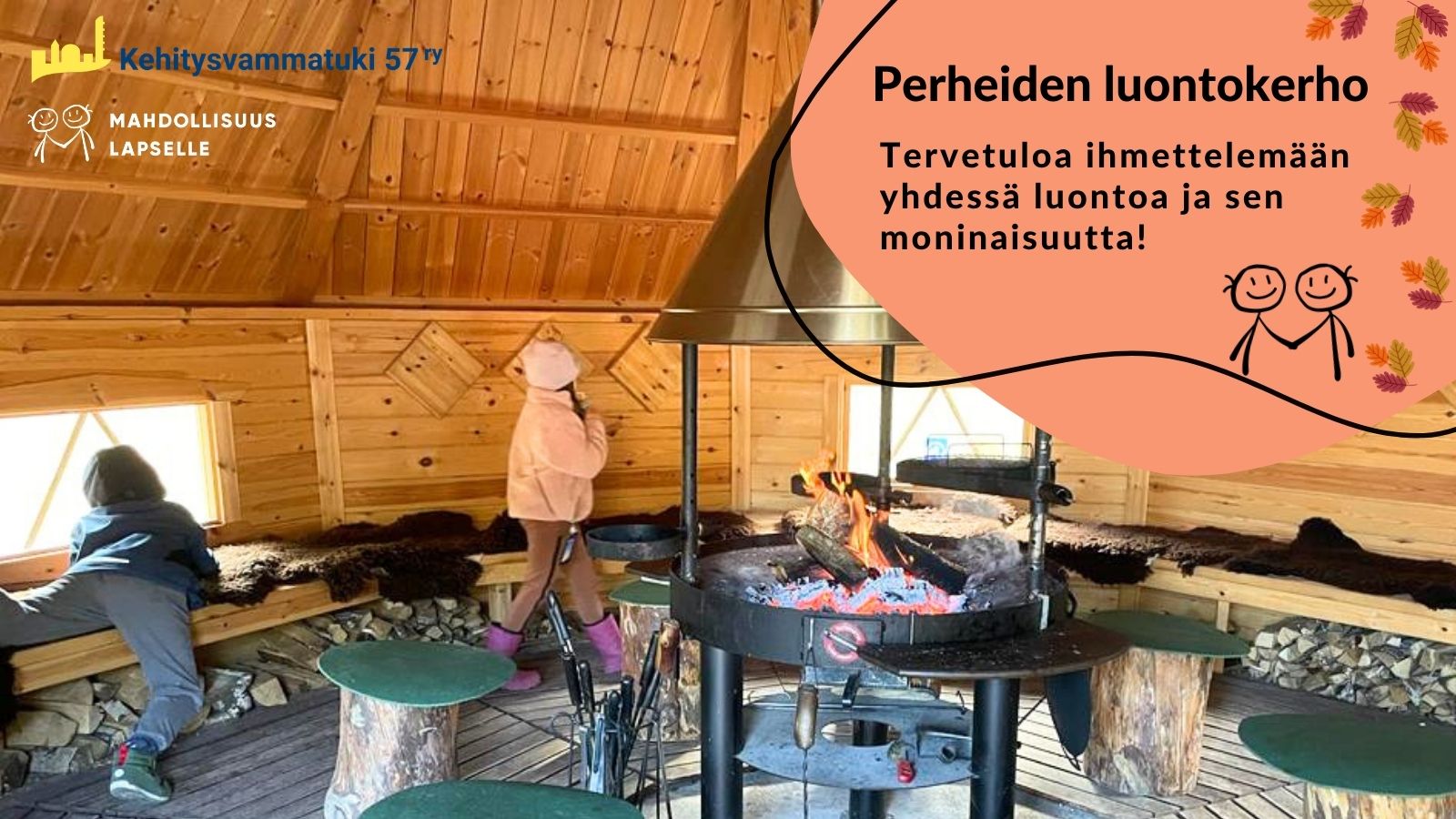 Perheiden luontokerho kutsuu koko perheen tutkimaan lähiluontoa. Kaksi lasta Uutelan kodan sisällä.
